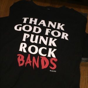 Blink 182 Shirt 🎤🎼